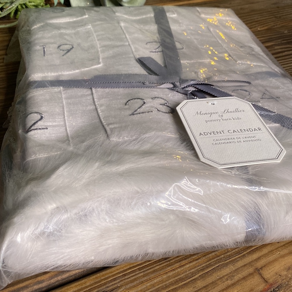Pottery Barn Kids X Monique Lhuillier Collaboration Faux Fur Advent Calendar - Picture 5 of 15